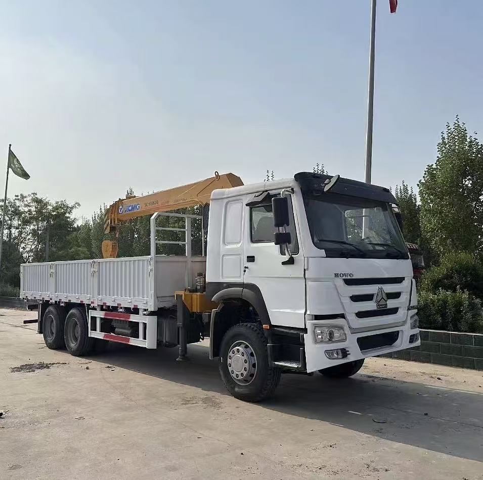 HOWO 371 Truck Mounted Crane