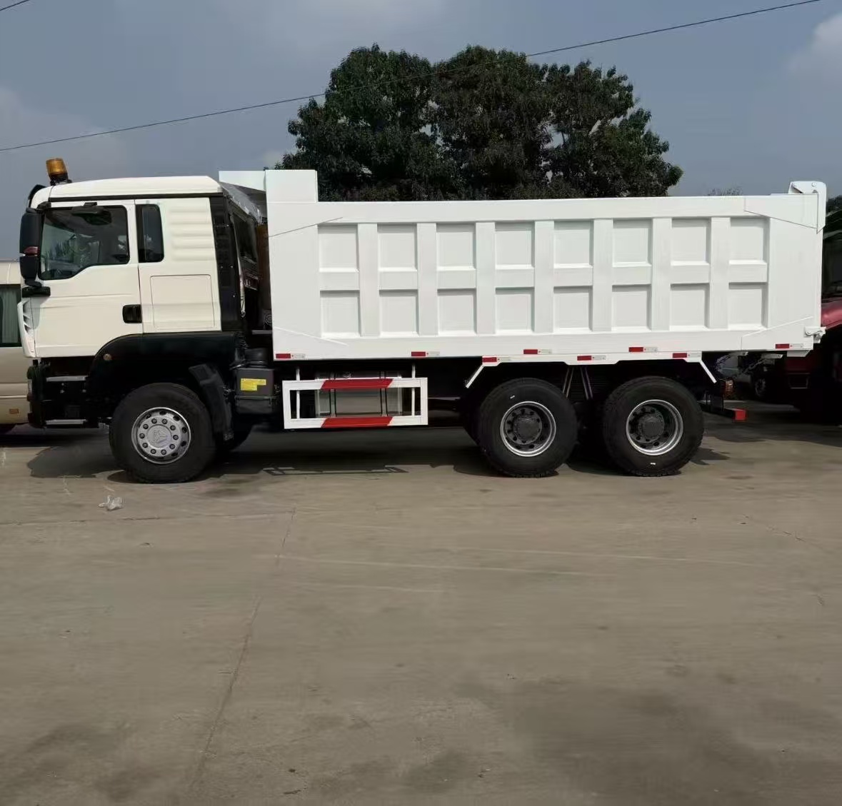 HOWO TX 6×4 Tipper Truck